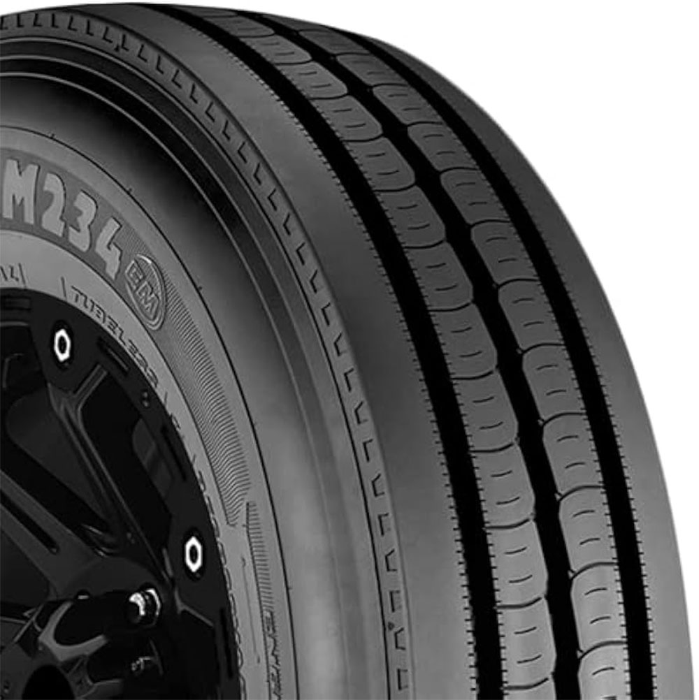 Cooper Roadmaster RM234 tire